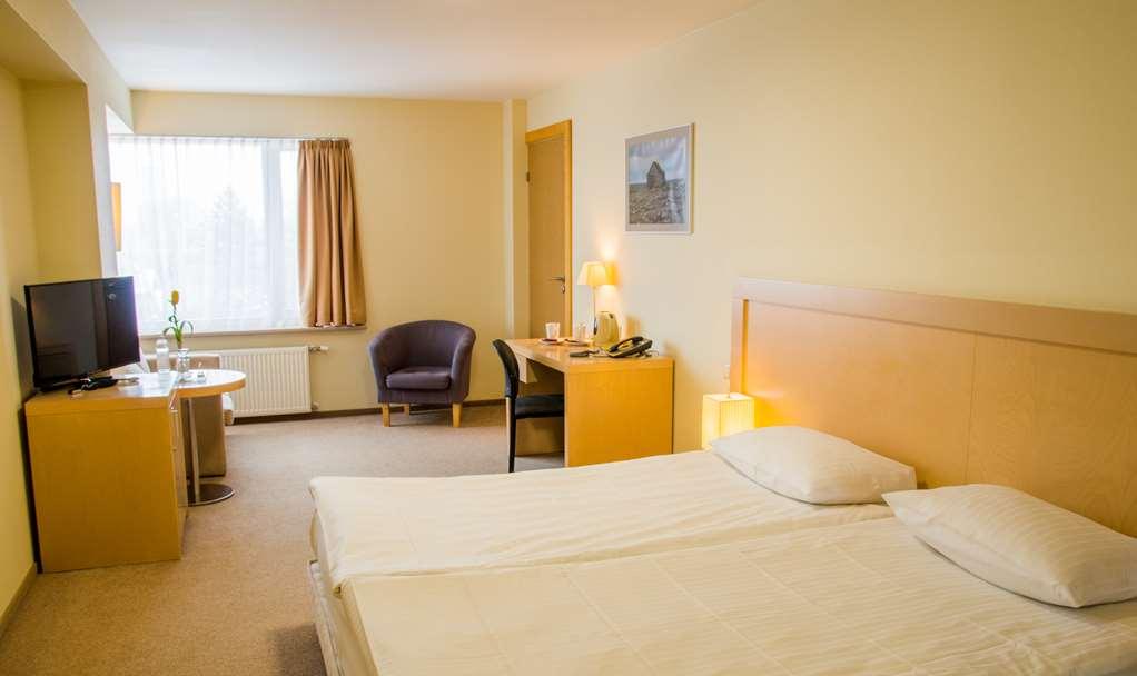 Riga Islande Hotel With Free Parking Room photo